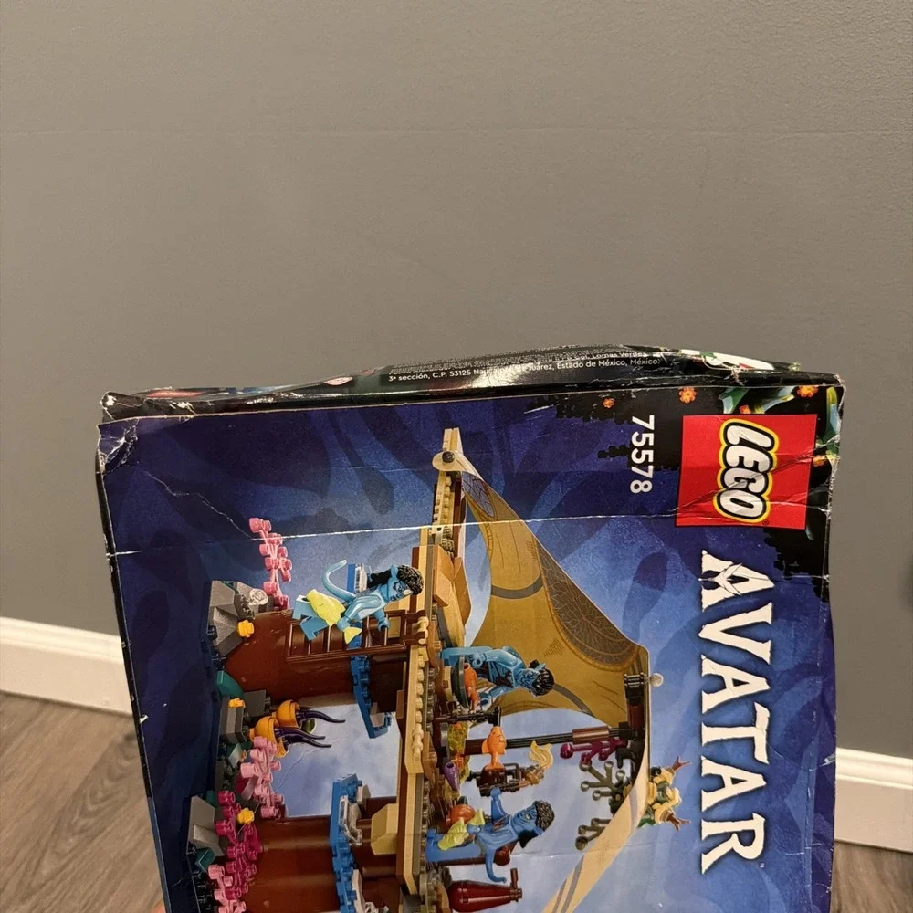 LEGO Avatar: Metkayina Reef Home (75578) New DAMAGED BOX!
